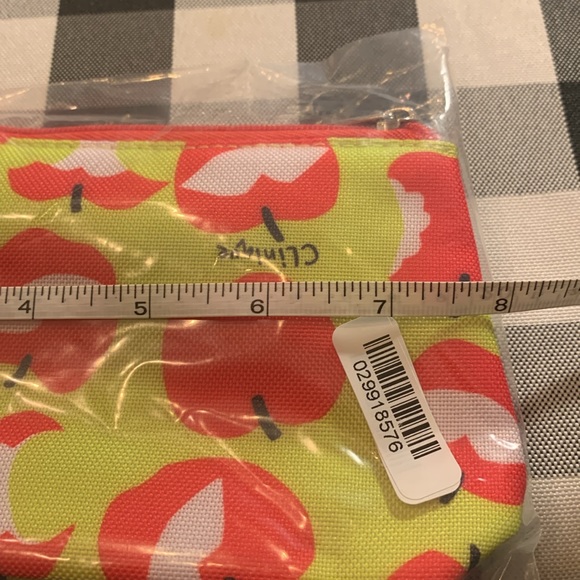 NIP Clinique Makeup Bag with full size lipstick - Picture 10 of 11